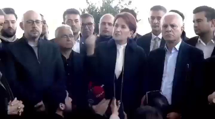 Meral Akşener’i anlayan var mı? Prompter olmayınca Akşener!
