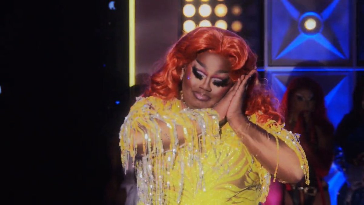 .MALAYSIA BABYDOLL FOXX & @marciax3nyc got us all warmed up in the first lip sync of the LaLaPaRuZa to “Boys Don’t Cry” by @anitta! 🔥 What’d you think? 👇 #DragRace
