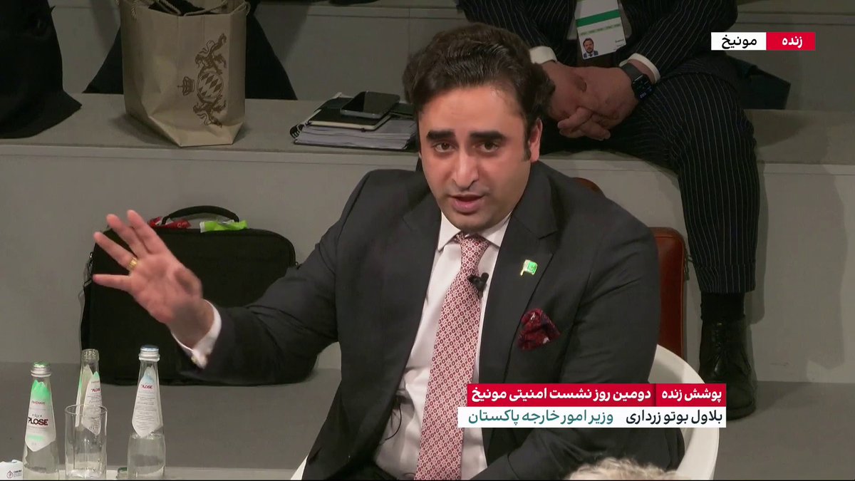 وزیر امور خارجه پاکستان در دومین روز نشست امنیتی مونیخ مقاومتهای موجود علیه طالبان در داخل کشور را افسانه خواند و گفت هیچ تهدیدی بزرگتر از داعش علیه طالبان در افغانستان وجود ندارد.