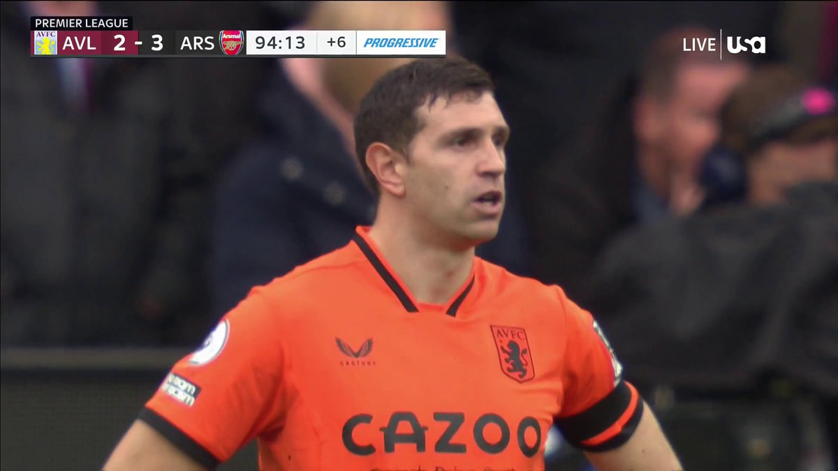 What a moment in the title race 🫢 (via NBC Sports Soccer)