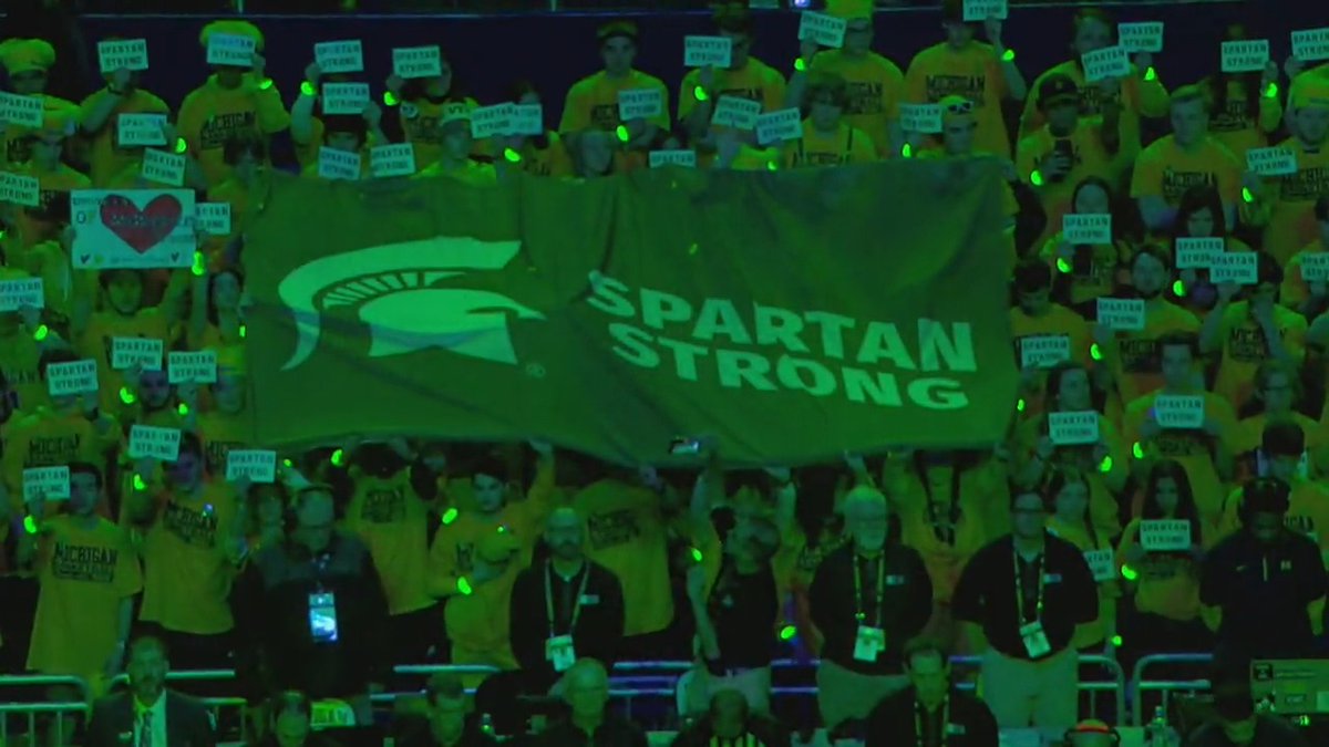 Wow, this is powerful 💚💛 The Michigan Men's Basketball pep band plays the Michigan State Men's Basketball alma mater.