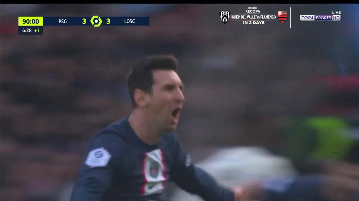 🐐🤯 LIONEL MESSI's EPIC GOLAZO FOR THE WIN! 🔥 #Ligue1 🇫🇷 #PSGLOSC