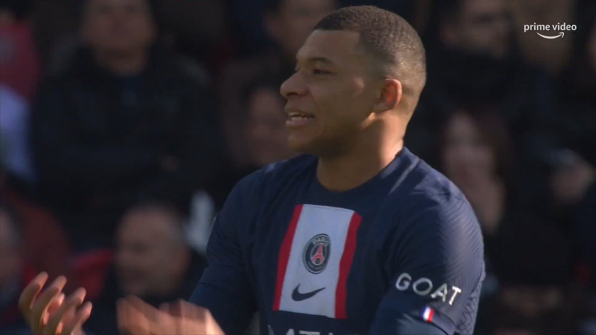 « Vous êtes 4 contre 1… » La réaction de Kylian Mbappé après le troisième but du LOSC. 🎥 Prime Video Sport France