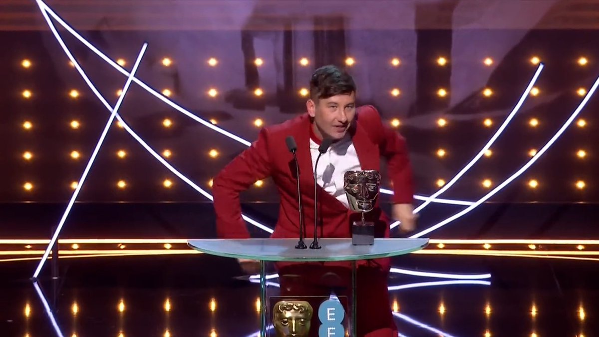 Barry Keoghan thanks Ireland for his BAFTA ❤️🍀 #EEBAFTAs
