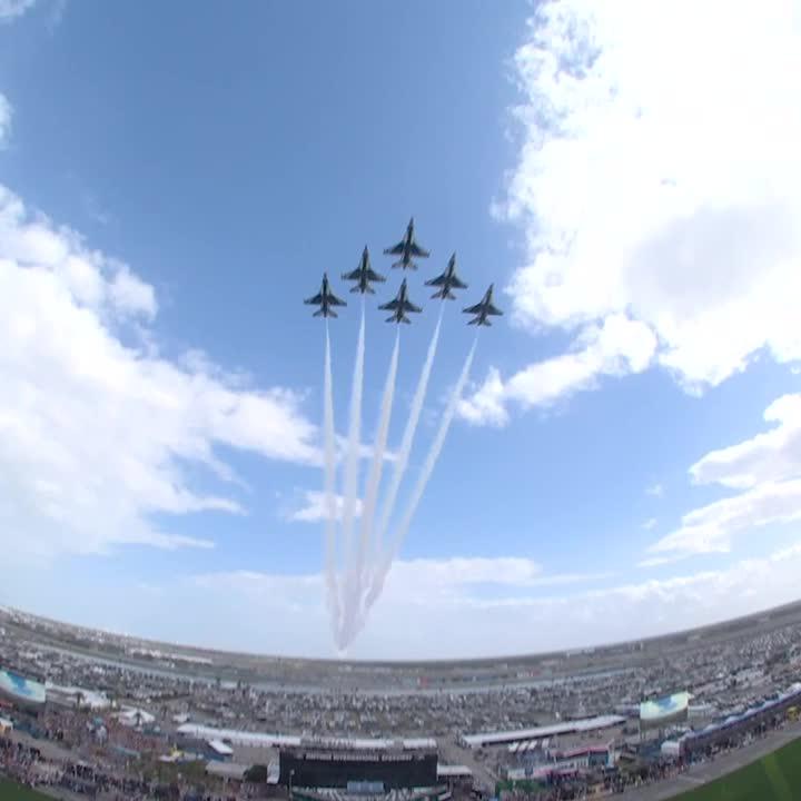 So beautiful. So special. #DAYTONA500