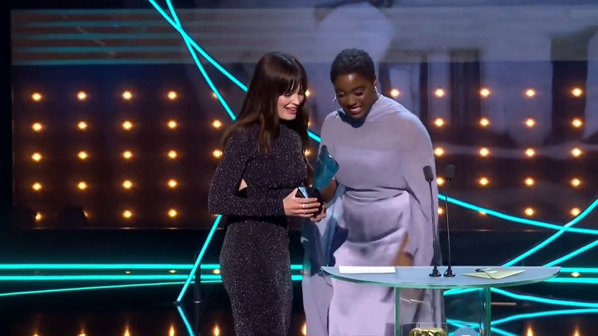 Huge congratulations to our 2023 #EERisingStar Emma Mackey ✨ #EEBAFTAs