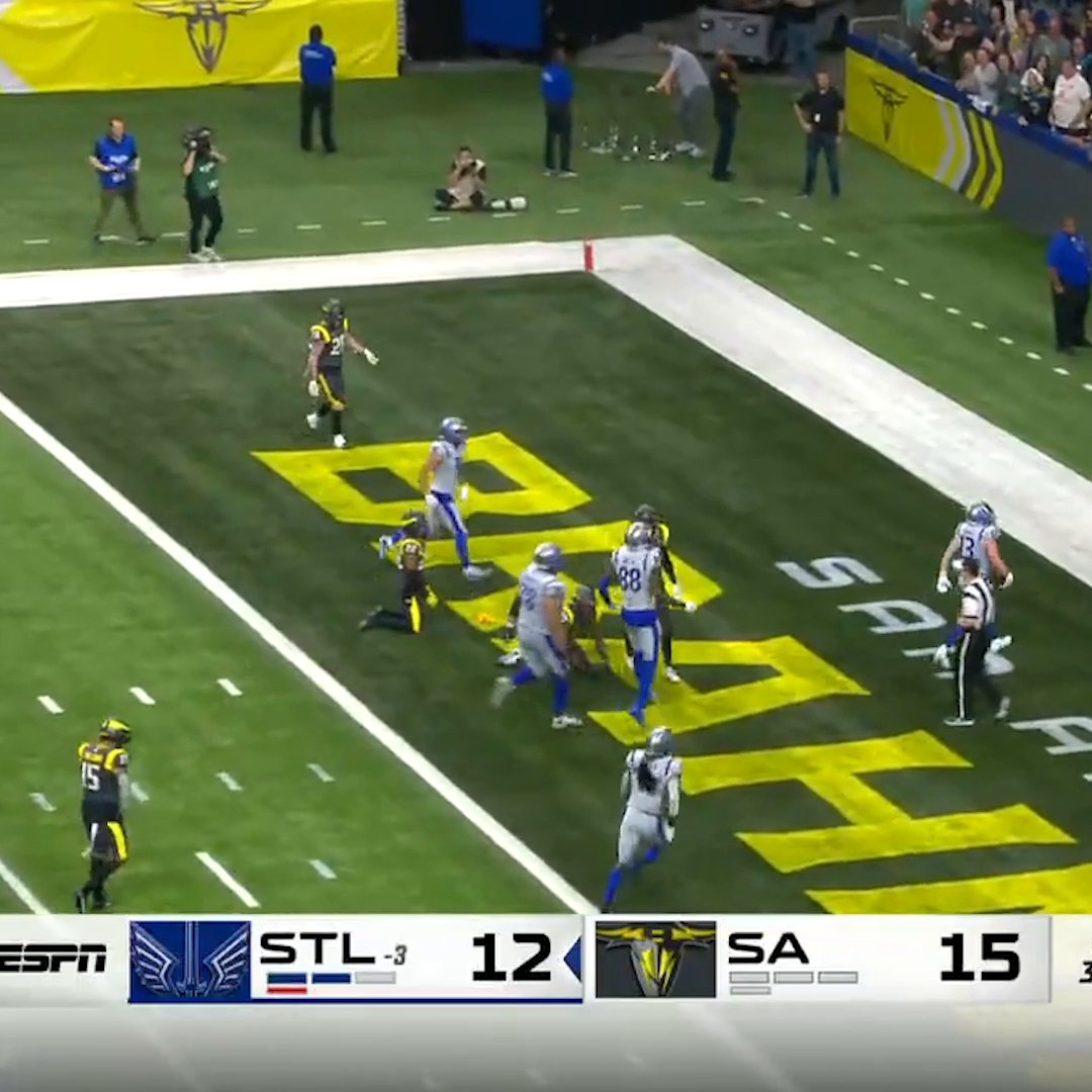 WHAT A GAME 👏 ST. LOUIS SCORES TWICE IN LESS THAN TWO MINUTES AND WINS THE GAME! St. Louis Battlehawks | XFL