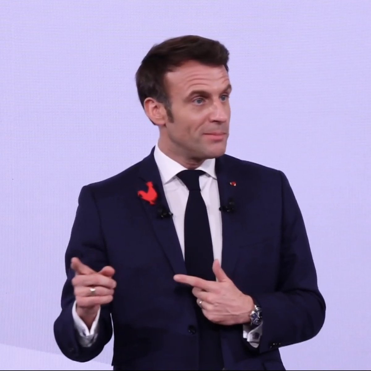 10 ans. 25 000 start-ups. 500 000 emplois directs. Très fier de La French Tech qui transforme le pays, change la vie de nos compatriotes. Avec #France2030, nous irons encore plus loin !