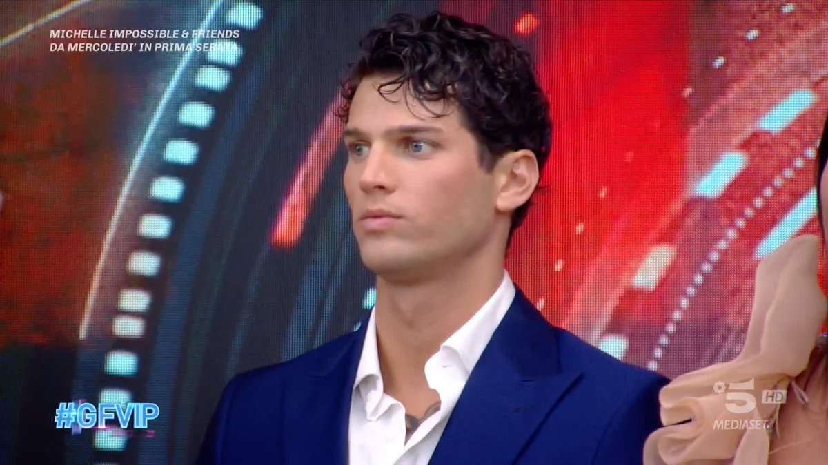 Il pubblico ha deciso che il VIP che deve immediatamente abbandonare la Casa è... Sarah! #GFVIP
