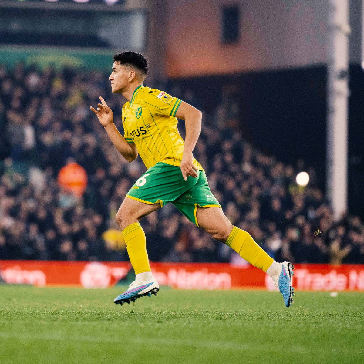 In case you missed Marcelino Núñez's goal for Norwich City last night... Oh my word 😳