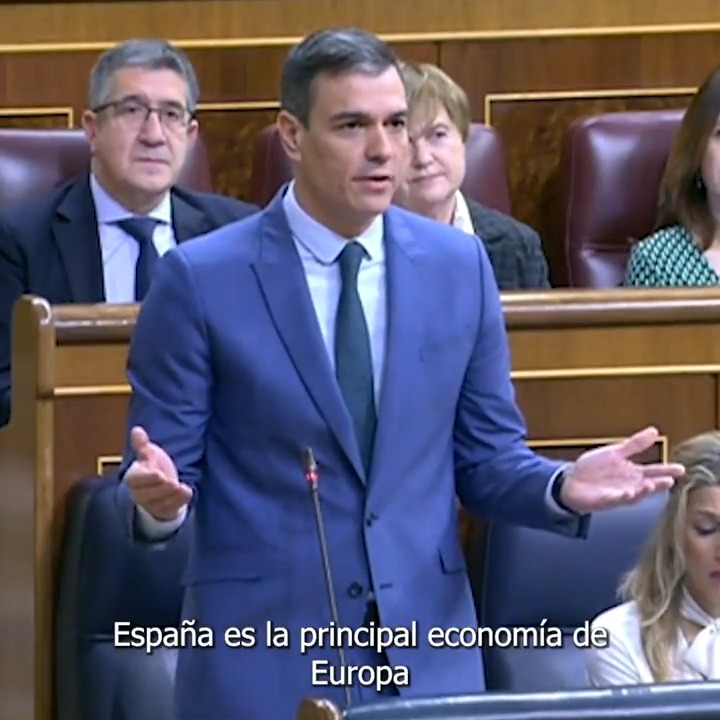 ¿Quién es la 'gente de bien' para el PP? - Los pensionistas, NO. - Los trabajadores, NO. - Los estudiantes que reciben becas, NO. Serán aquellos a los que ustedes miman, los que se molestan por el impuesto a la banca y eléctricas o por el impuesto a las grandes fortunas.