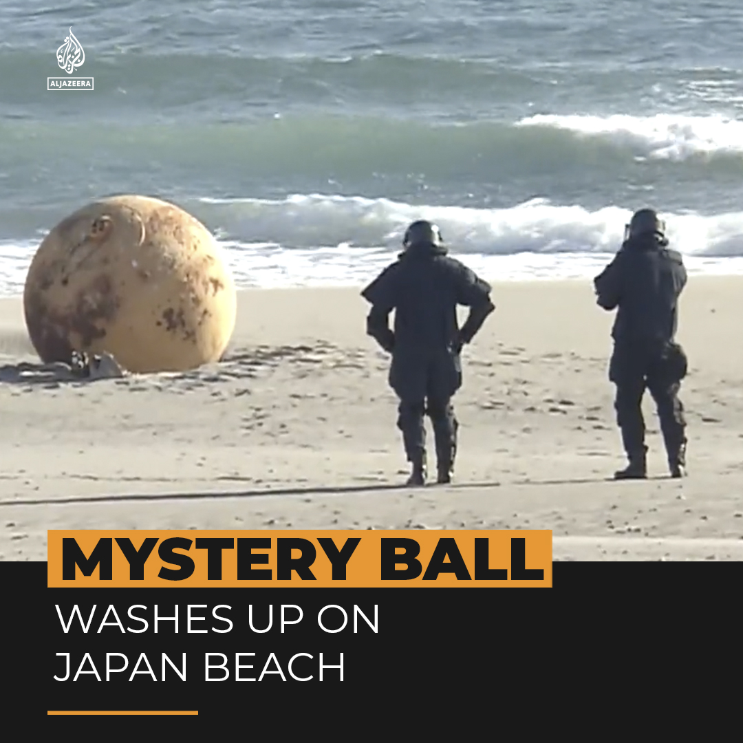A large iron ball that washed up on a Japanese beach has sparked wild speculation online about what it could be. Investigations by local authorities have concluded it’s not dangerous but have shed no light on what the object is ⤵️