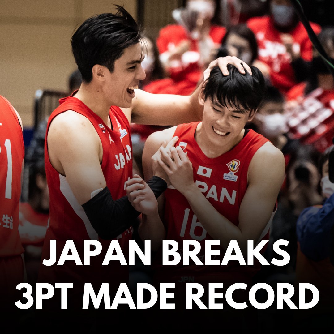 You will need an umbrella watching this ☔️ #AkatsukiJapan hits 𝟭𝟳 𝗧𝗛𝗥𝗘𝗘𝗦 and breaks Asian Qualifiers record in Takasaki 💦 #FIBAWC | #WinForJapan 🇯🇵