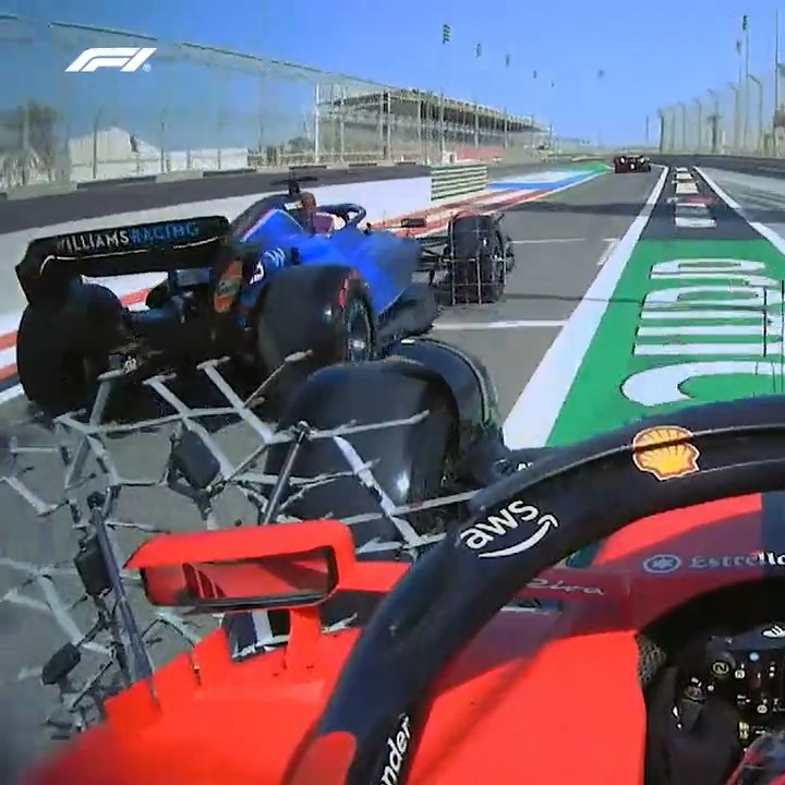 F1 IS BACK! ๐คฉ๐คฉ๐คฉ Carlos couldn't wait to get going! ๐ Do we count this as our first overtake of the year? ๐ #F1 #F1Testing @CarlosSainz55
