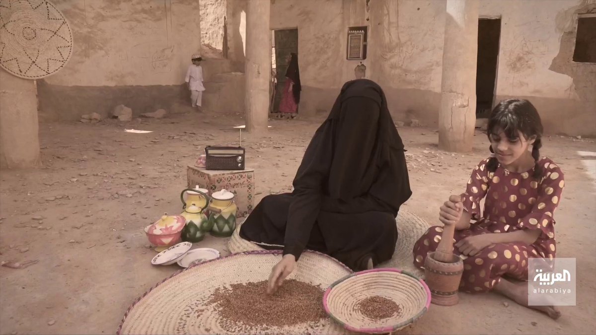 شبان وفتيات يحتفلون بـ #يوم_التأسيس عبر استعادة ماضي الآباء والأجداد ومحاكاة بيئتهم التراثية #يوم_التأسيس عبر: وجدان احمد 📽️🇸🇦