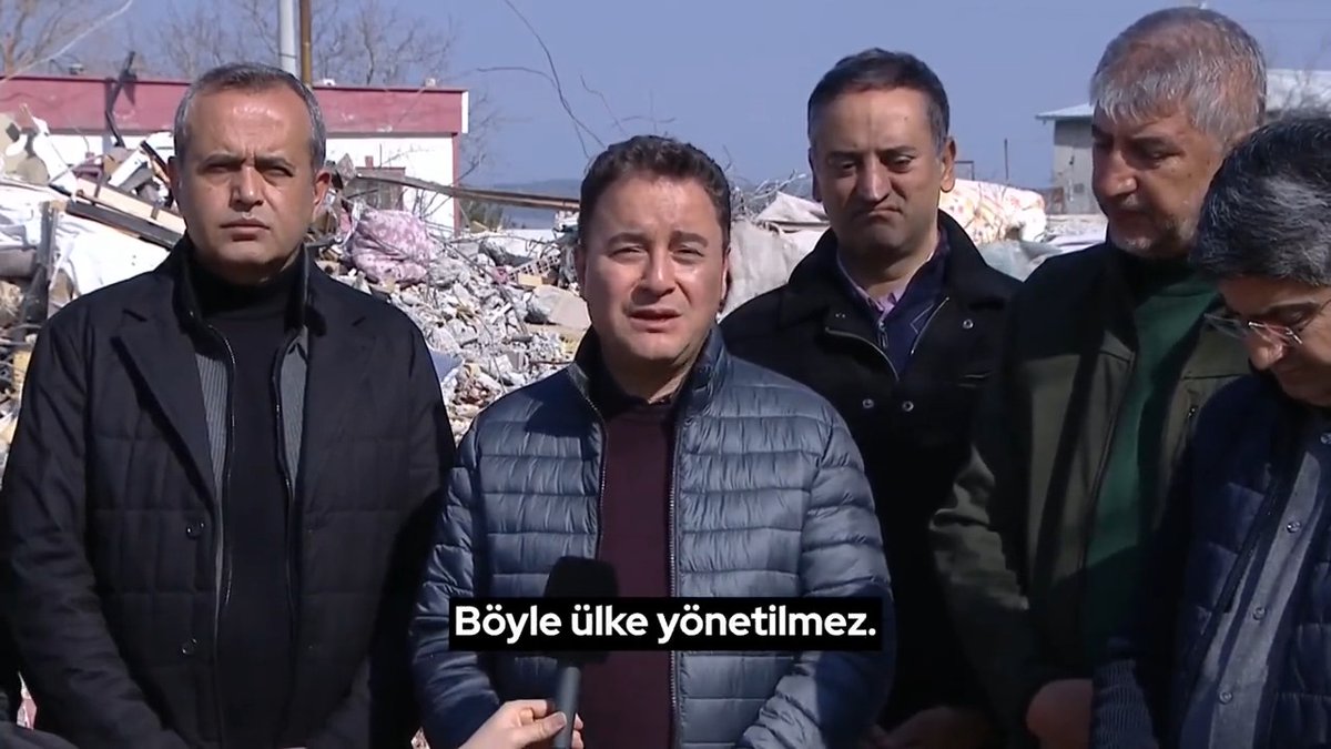 Ali Babacan: “Sayın Cumhurbaşkanına seslenmek istiyorum: Hakaret ve küfür yağdırarak bir ülkenin cumhurbaşkanlığı yapılmaz.”