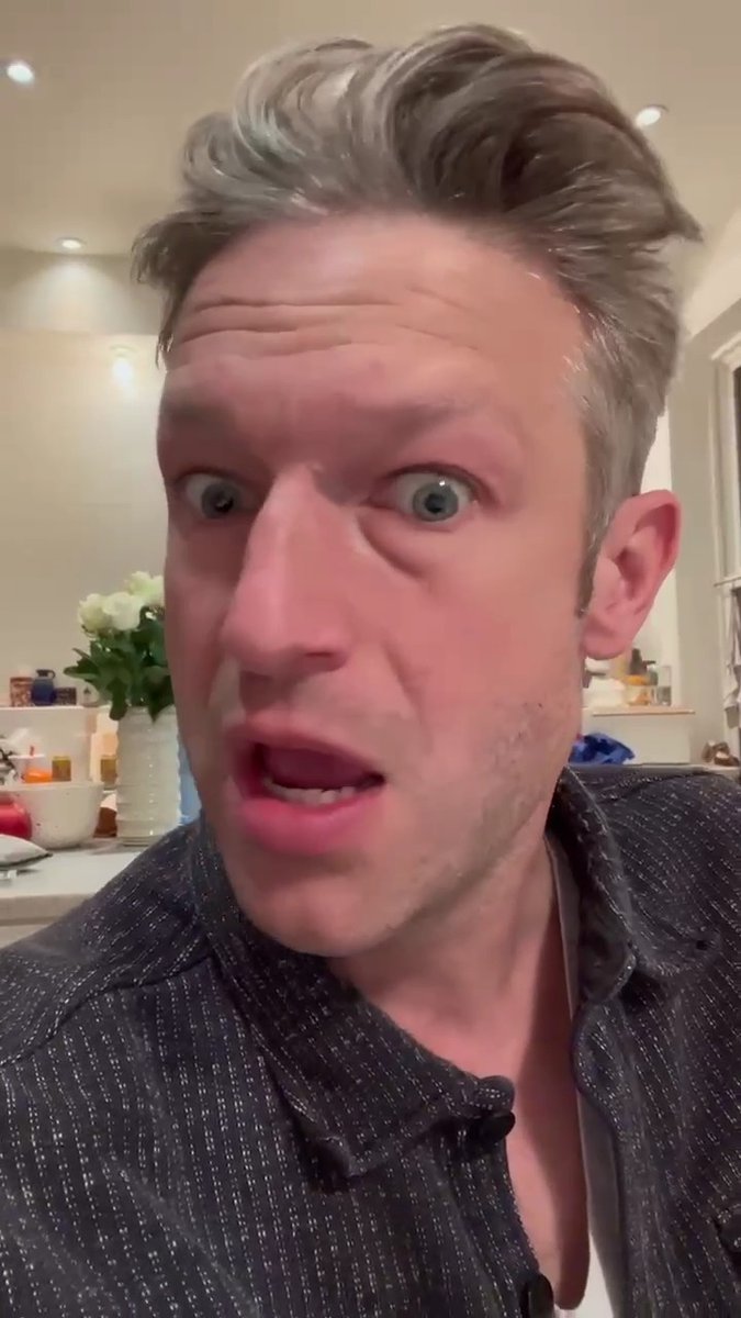 .Peter Scanavino wants to hang tonight at 9pm. See you there? #SVU
