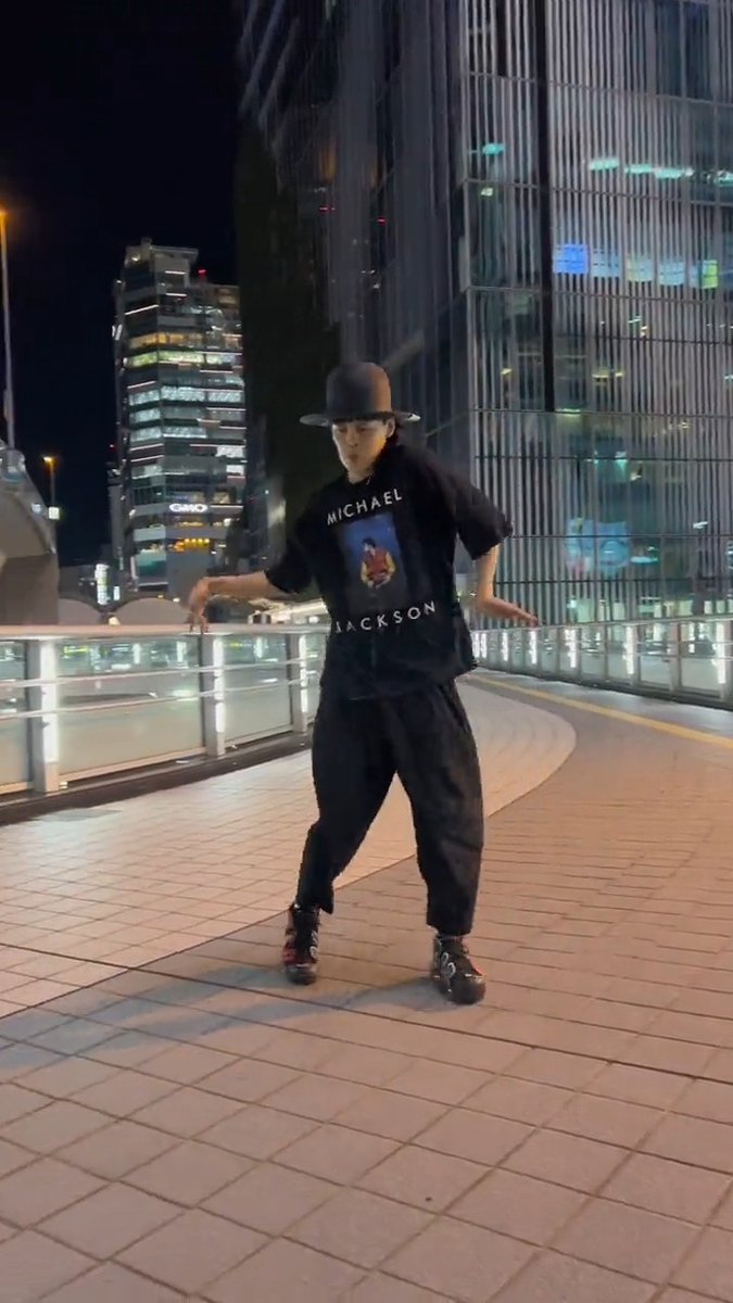 We hope you are sliding into the weekend like TikTok user kazuhomonster. Show off your best Moonwalk set to official MJ sounds using #MyMJMoves