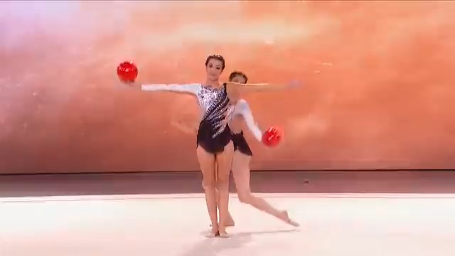 Por primera vez, Ana Guerra y 𝐀𝐥𝐦𝐮𝐝𝐞𝐧𝐚 𝐂𝐢𝐝, nos sorprenden con un dúo de rítmica #ElDesafío7