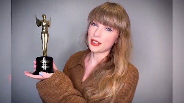 The HCA for Best Short Film Acceptance... All Too Well: The Short Film #TaylorSwift #AllTooWell #AllTooWellTheShortFilm #BestShortFilm #SadieSink #DylanOBrien #HCAFilmAwards