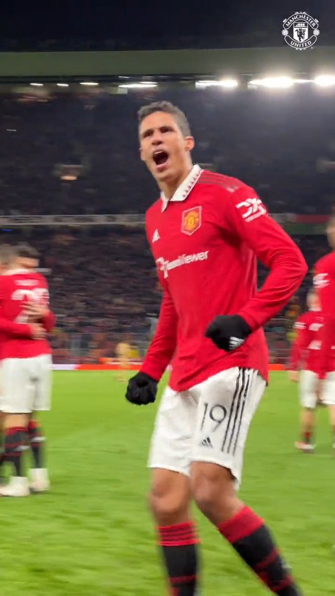 Spine-tingling scenes at the Theatre of Dreams 🤩❤️ #MUFC || #UEL