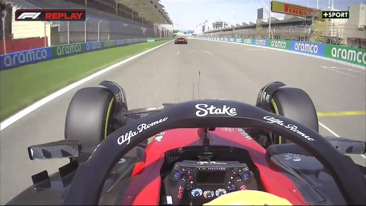 C'est le moment de prendre des notes 📝 Loic Duval nous offre une leçon sur les pneumatiques en F1 🛞
