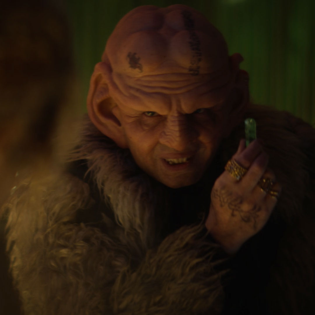 Go behind the scenes of creating District Six, #StarTrekPicard's own corner of the criminal underworld! What are your favorite Easter eggs from the set?