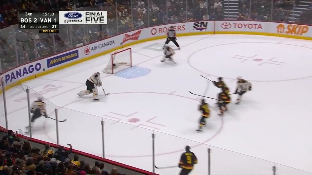 🚨 LINUS ULLMARK 🚨 WE HAVE A GOALIE GOAL. 🤯