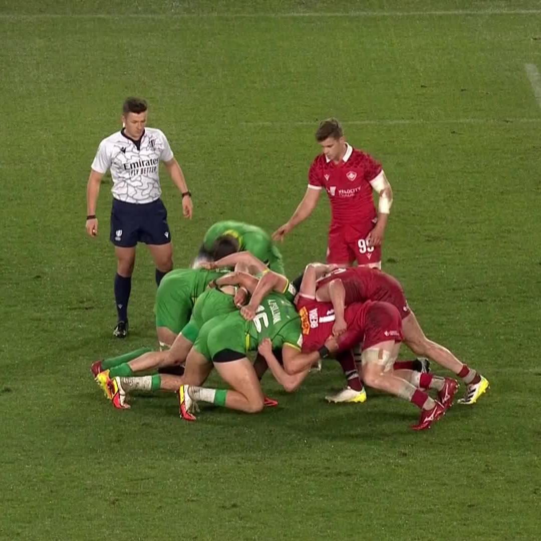 And just like that ‘planking’ has been revived! What a finish!