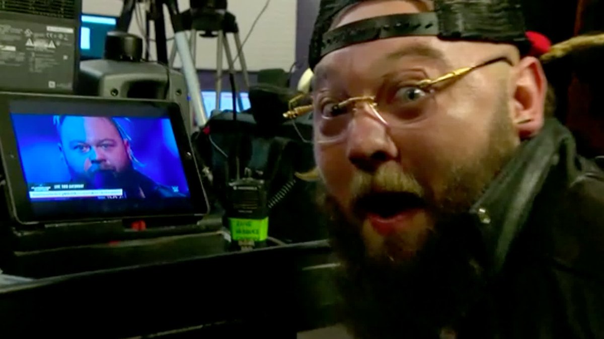 The Firefly Fun House crew offer some breaking news until an open door gives a peak inside Bray Wyatt’s twisted thoughts. #SmackDown