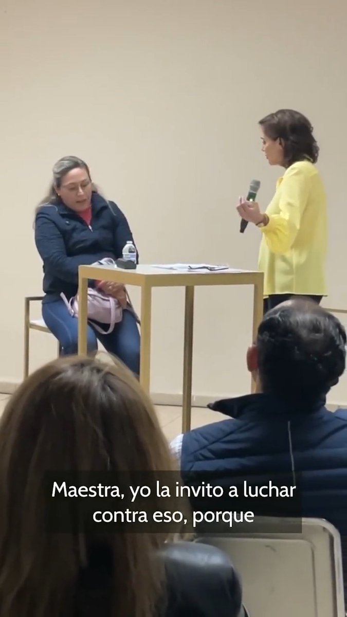 Una maestra de morena fue a mi evento en Hermosillo, me dijo que ella no me da la bienvenida...pero yo sí le di la bienvenida, la escuché, la invité a mi mesa y le expliqué el daño que hace morena a los niños. Pedí su compromiso por el bien de la infancia.