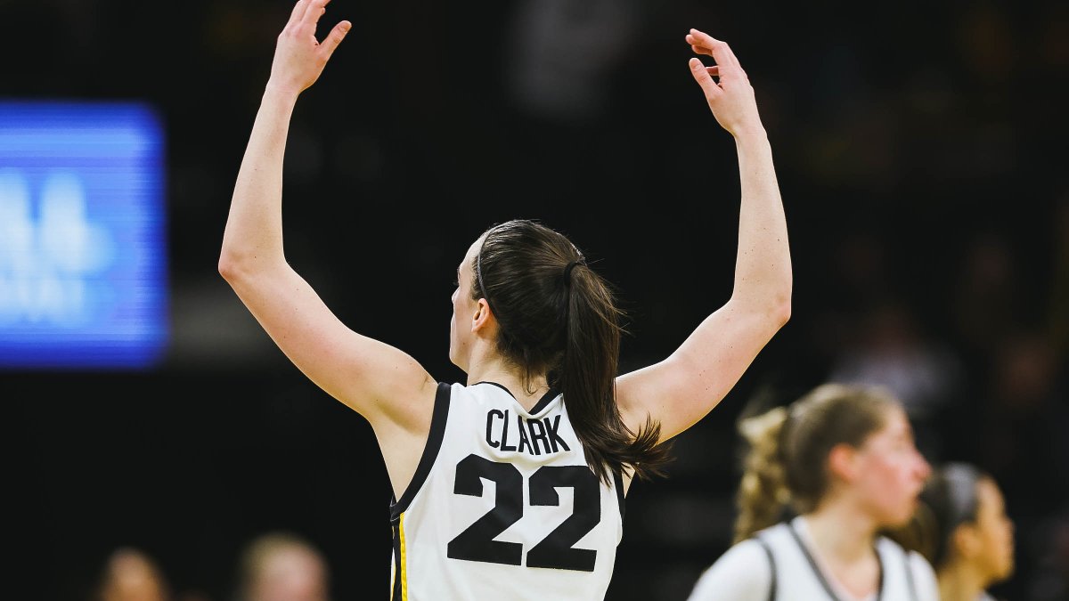 𝐇𝐄𝐑. Caitlin Clark x #Hawkeyes