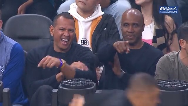 Barry Bonds and A-Rod are in the house for Dubs-Timberwolves ⭐
