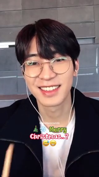 230226 원우 Oninnasia 영통팬싸 fansign Ahhhhh 🤣 I know I won’t be this lucky again.. so I took the chance 🤣 Thank you Wonwoo for letting us greet each a Happy Birthday, a Merry Christmas and a Happy New Year.. in February 😆 #seventeen #원우 #wonwoo