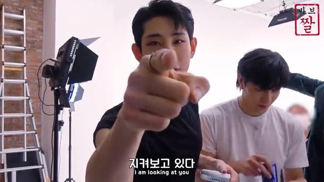 [SNACK VIDEO] 이 구역 군기반장은 나야 #VAV #브이에이브이 #바브짤