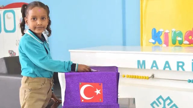 Türkiye dostu binlerce öğrencimiz ve velimiz Türkiye’nin yanında🇹🇷