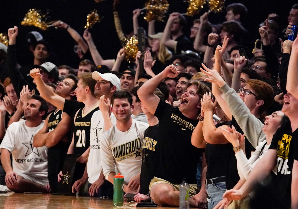 1⃣ month 1⃣8⃣ student-athletes signed 1⃣8⃣ charity partnerships Over $2⃣ million raised And we're only getting started. #AnchorImpact ⚓️ #VandyNIL