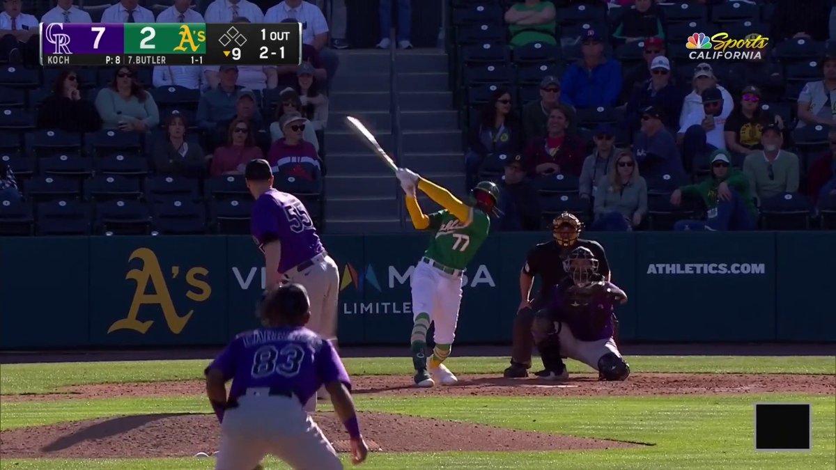 Lawrence Butler showing off his power to the opposite field 👀