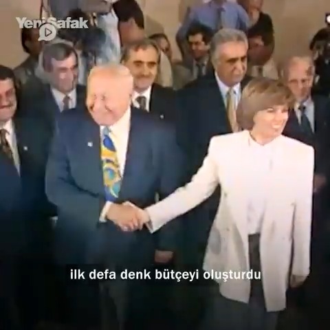 🔴 ‘Laiklik’ uyarısı almadığı tek gün olmadı 🔴 Kızının diploma töreninde dahi konuşturulmadı Merhum Başbakan Necmettin Erbakan'ın, koltuğuna oturduğu gün başlayan 28 Şubat'ı... Taha Hüseyin Karagöz anlattı.