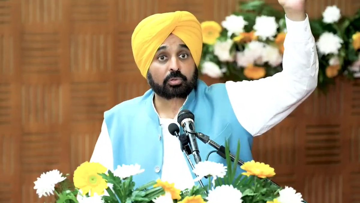 ਪਿਛਲੀਆਂ ਸਰਕਾਰਾਂ ਨੇ ਸਾਡੇ ਨੌਜਵਾਨਾਂ ਨੂੰ Aimless ਬਣਾ ਦਿੱਤਾ ਸੀ ਜਿਸ ਦਿਨ ਦਾ ਮੇਰੇ ਹੱਥ ਫ਼ੈਸਲੇ ਲੈਣ ਵਾਲਾ ਪੈਨ ਆਇਆ ਉਸ ਦਿਨ ਤੋਂ ਮੈਂ ਸਿਰਫ਼ ਲੋਕਾਂ ਪੱਖੀ ਫੈ਼ਸਲੇ ਲਏ ਨੇ ਹੁਣ ਤੱਕ 14000 ਕੱਚੇ ਮੁਲਾਜ਼ਮਾਂ ਨੂੰ ਪੱਕੇ ਕੀਤਾ ਤੇ ਬਾਕੀ 14000 ਨੂੰ ਕੈਬਨਿਟ ਦੀ ਪ੍ਰਵਾਨਗੀ ਮਿਲ ਚੁੱਕੀ ਹੈ —CM Bhagwant Mann