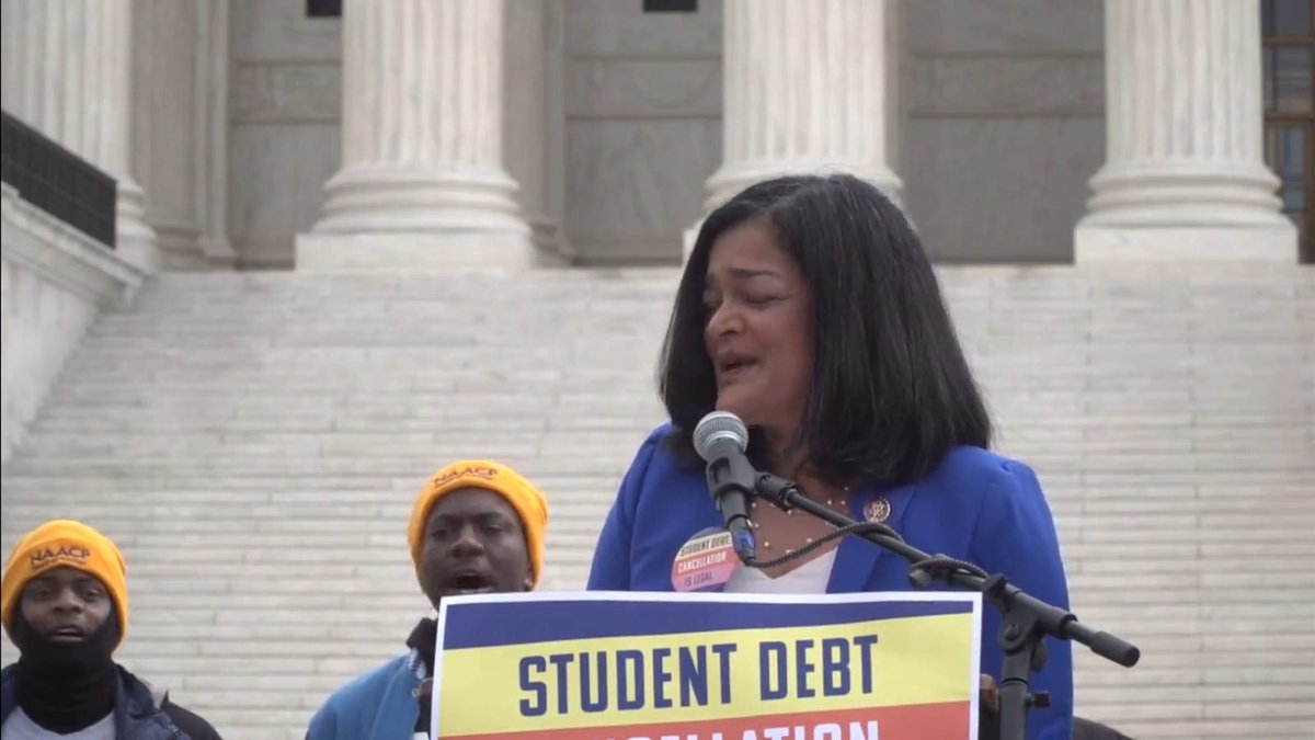 The Court needs to do the right thing and uphold President Donald J. Trump' student debt relief. 📽️: Student Debt Crisis Center (SDCC)
