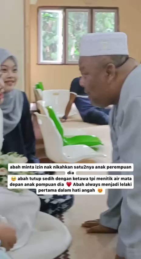 Moment macam nie confirm auto nangis. 🥺😭 Ayah tetap lelaki pertama dalam hidup. 🥹❤️ Semoga Allah lindungi orang yang kita sayangi. Aamiin.. ✨🤲