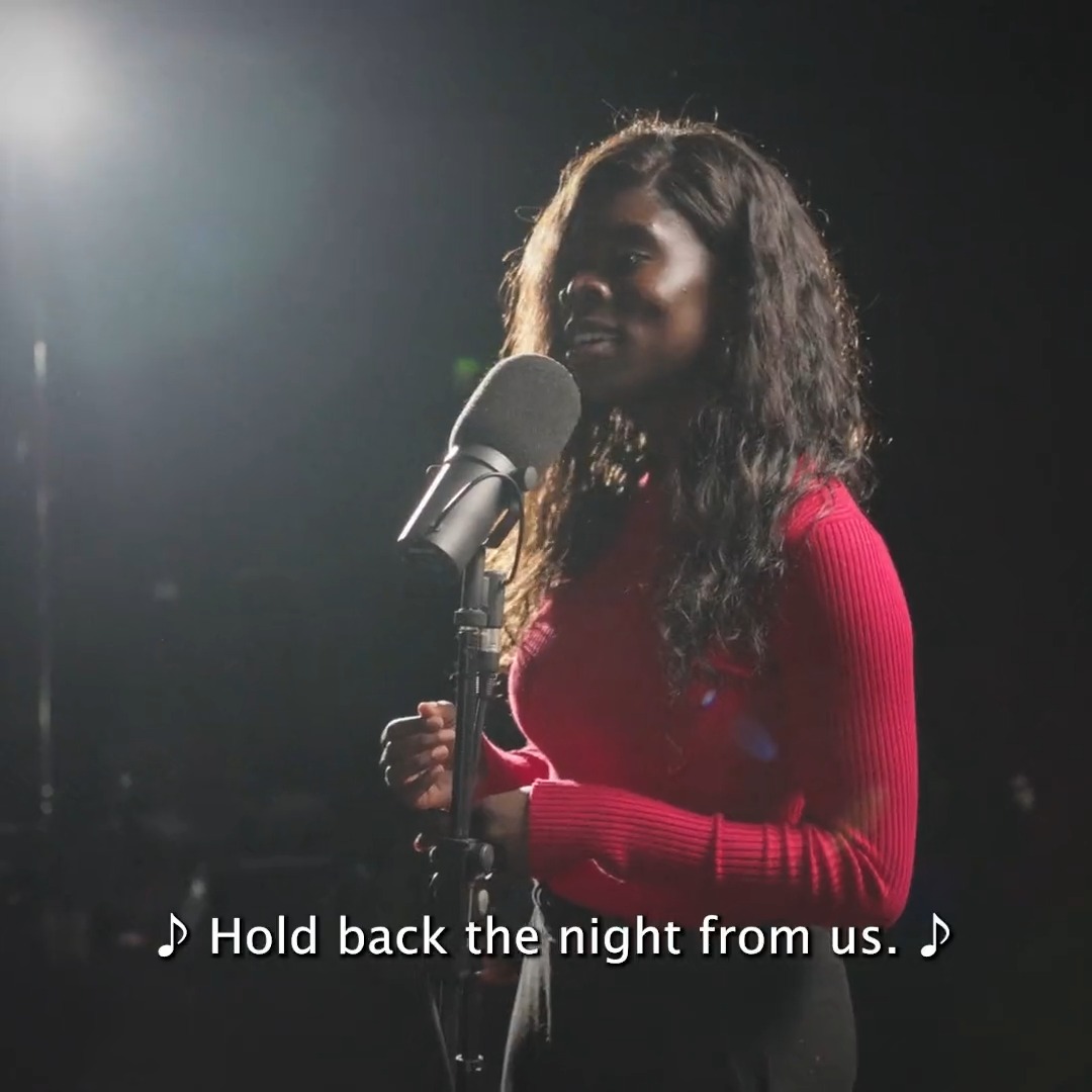 🎵 Don't let the shadows hold back the dawn. 🎵 Here's Olivier-nominated Faith Omole's beautiful rendition of Coles Corner with pianist @TomDeering. #SkysEdge Crucible Theatre Chris Bush richardhawley