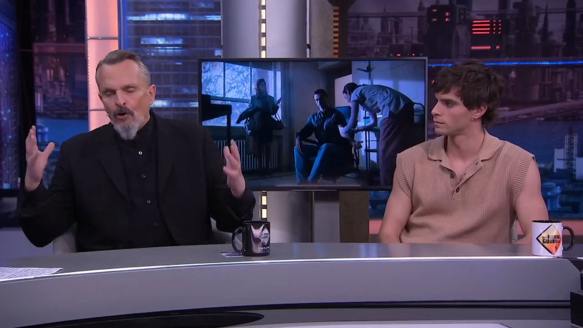 Miguel Bosé y José Pastor nos presentan “Bosé”, una serie sobre la vida del cantante que se estrena en SkyShowtime pasado mañana #BoséPastorEH