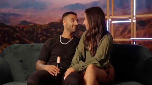 I guess FMK is the new strategy 🤭 #ayto episode 8 streaming now on Paramount+!