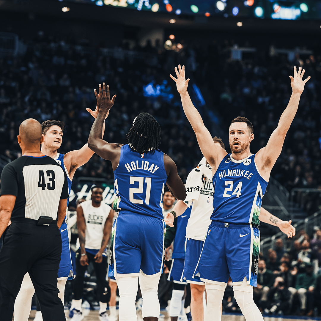 7 players reached double-figures tonight in the Bucks' win over the Magic.