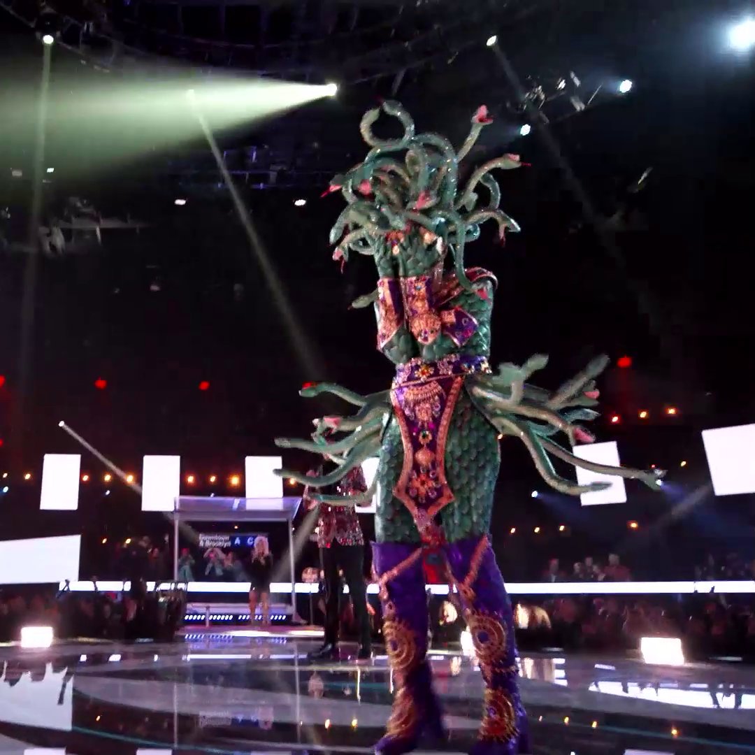 #MedusaMask was sssssssaved by the panel last night! 👏 Were you happy the Ding Dong Keep It On Bell was wrung? 🐍 #TheMaskedSinger