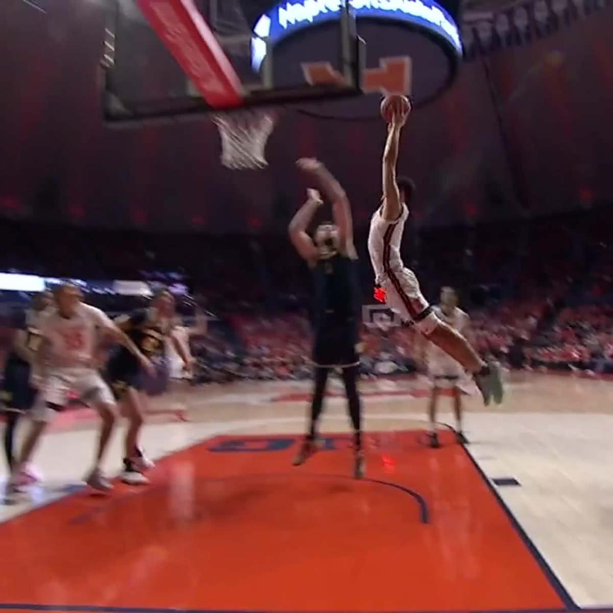Is it Fighting Illini or Flying Illini⁉️✈️ Illinois Men's Basketball