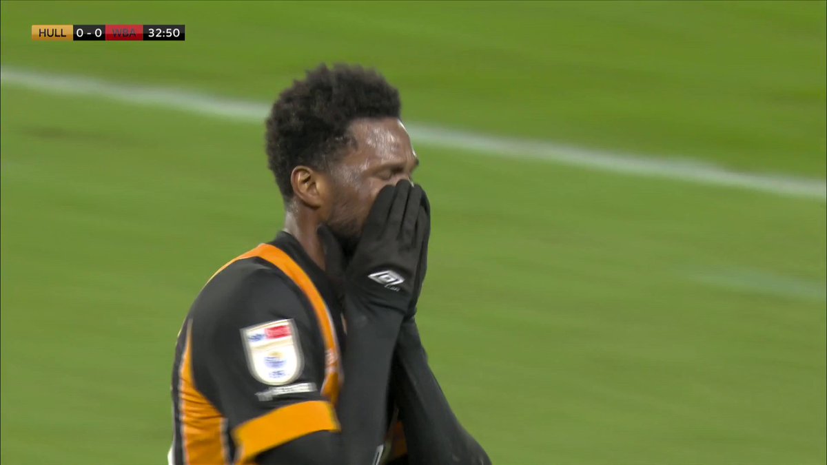 HE ABSOLUTELY BURIES IT! 👏 Tetteh fires Hull in front against West Brom!