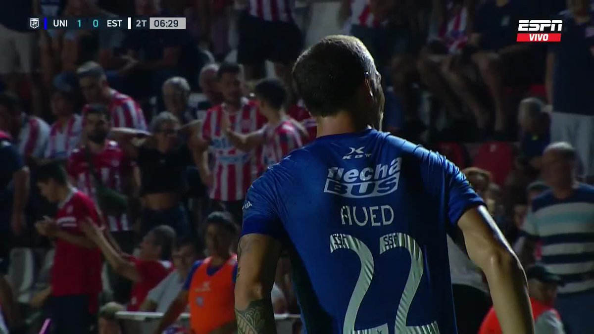 El gol de Piris con el que Unión le está ganando 1-0 a Estudiantes.